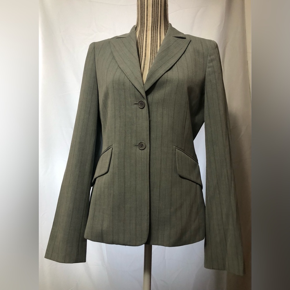 BCBG NWOT gray stripped blazer S